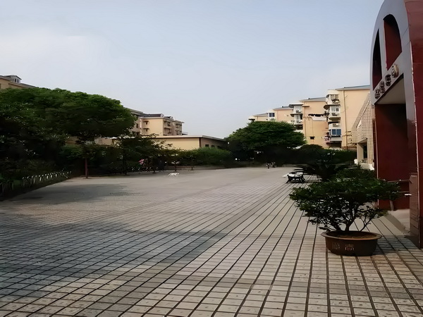 阿娇一个人独居北京3居室，自称比香港要便宜